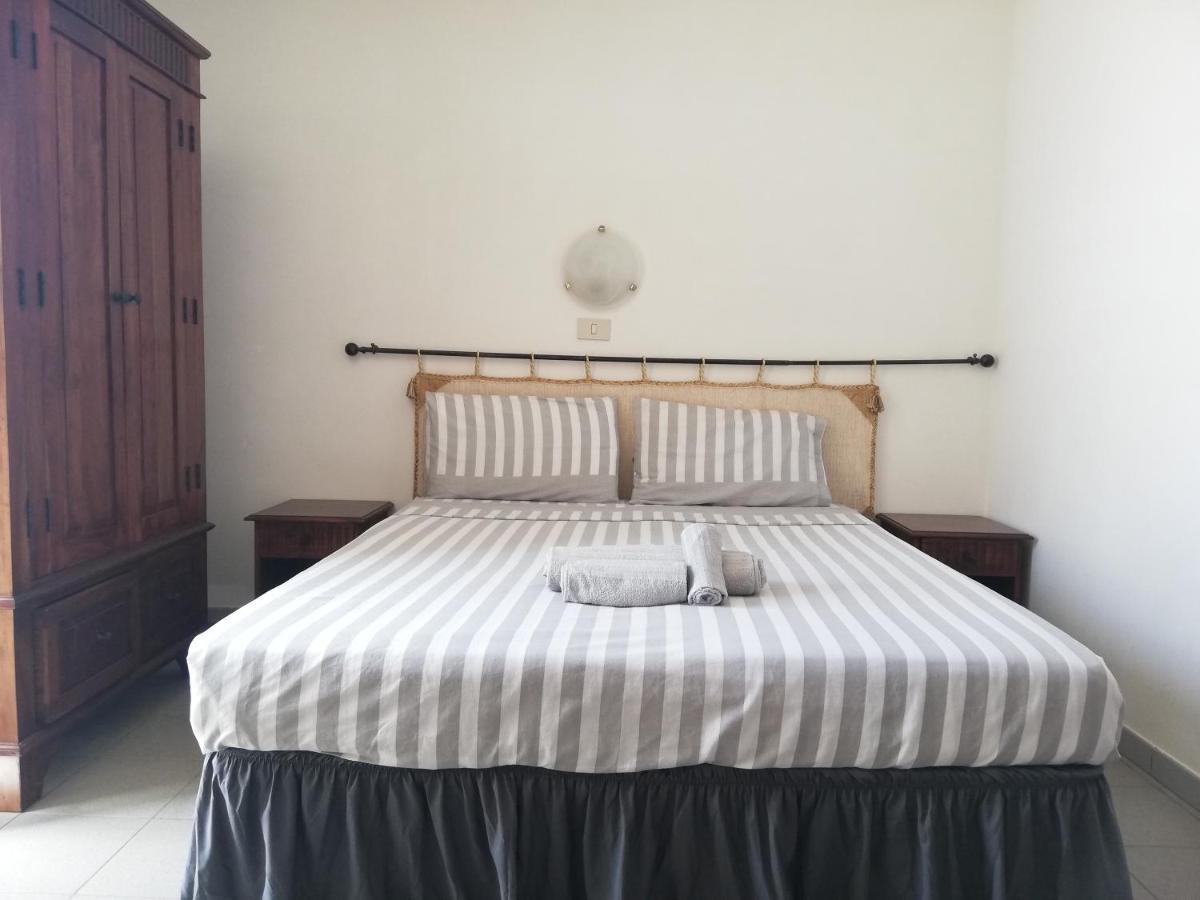 Sicilia Mare Hotel Porto Palo Buitenkant foto