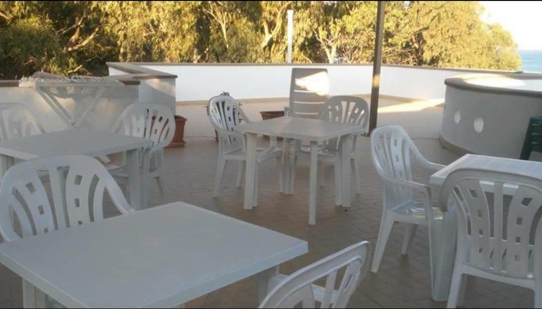 Sicilia Mare Hotel Porto Palo Buitenkant foto